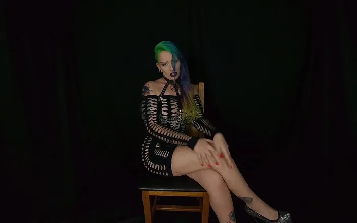 VR smokers HD-2D Videos Only: Laurensafreak - Dark smoke