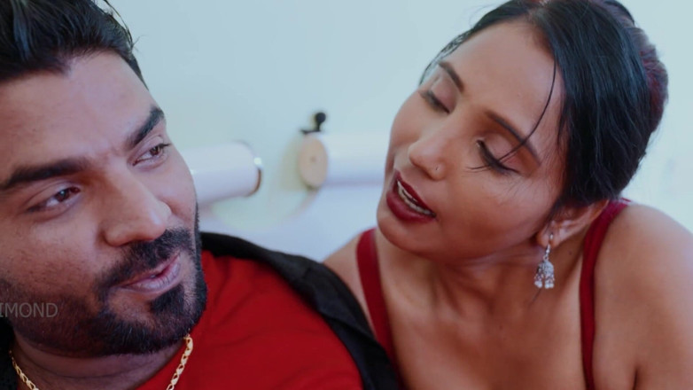 Kilash: Fată indiancă desi sexy goală face sex pron cu băiatul...