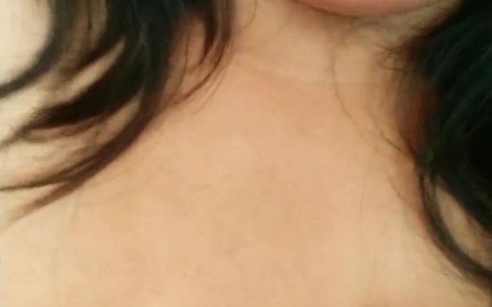 Carla Villalobos: J’insère n’importe quel objet pour me faire plaisir