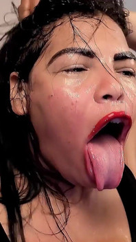 Bofetadas Y Deepthroat Extremo