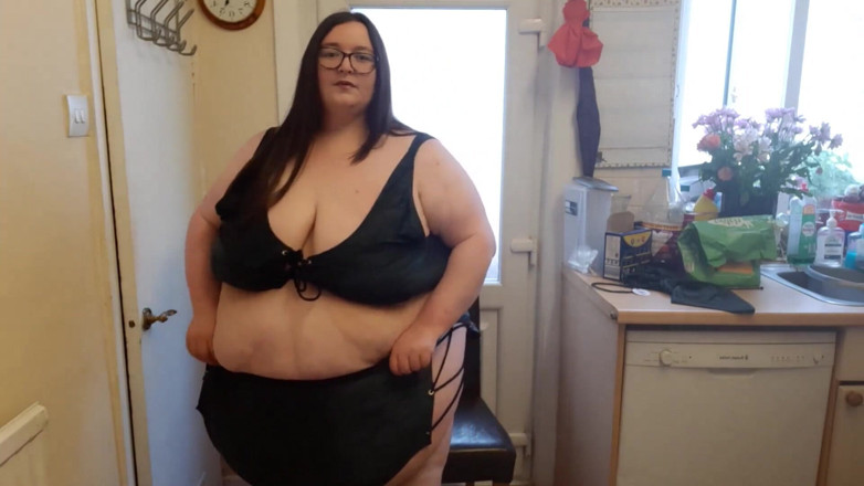 SSBBWLadyBrads: สาวอ้วนยักษ์ SSBBW ลองบิกินี่ตัวใหม่ ท้องใหญ่ตูดย้วย