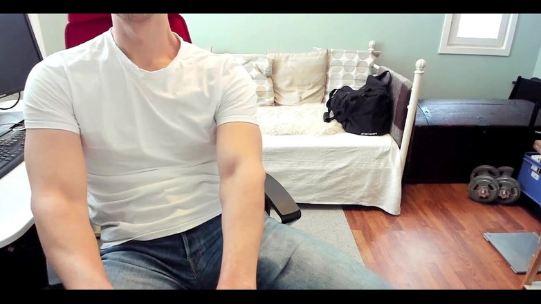 Awesome A: Sapete che mi piace sborrare nei miei jeans?