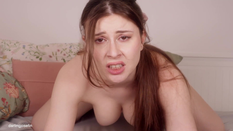 Darling Josefin: Ich bat um anal: gesicht konzentriert zum ersten mal anal...
