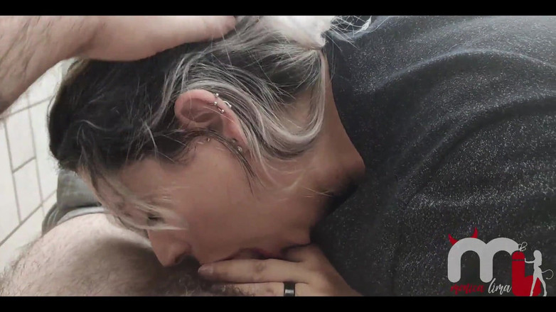 Monica Lima: Když se bastard neholí, ale ty musíš být položen, tak...