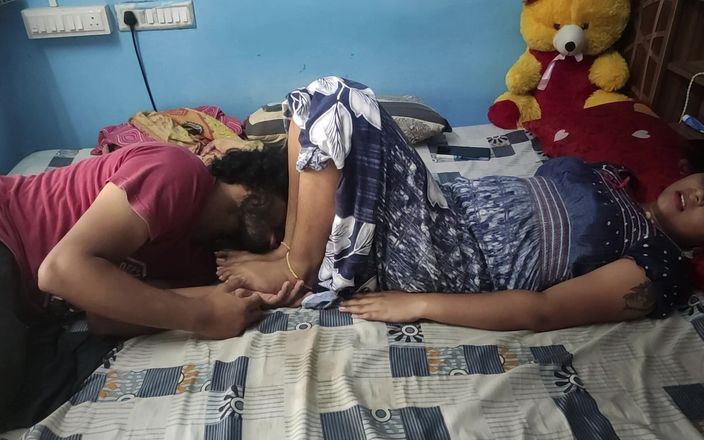 Vaigavarun Feet romance: Nohy lízat nohy masáž romantika