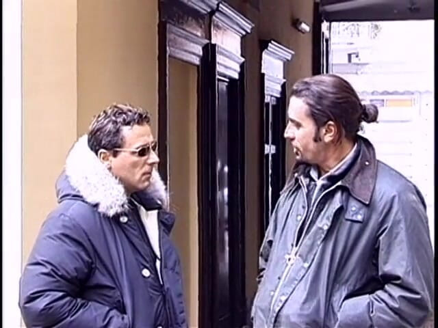 Shemales Tales: Trans con la faccia dolce è disposta a dare di tutto...