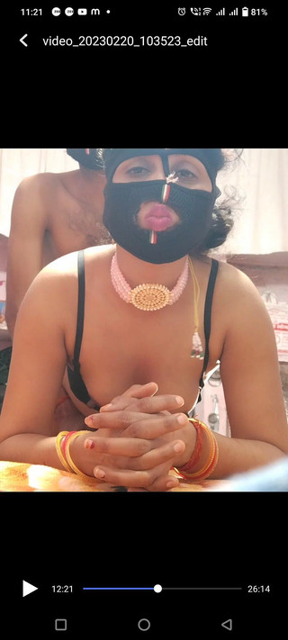 HotBhabhi420: Istri seksi india dengan gaya sunny leone dientot habis-habisan