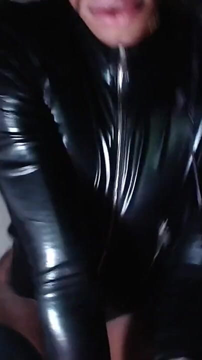 AJ180: Matrixxx Twerk