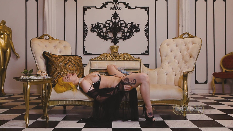 Black Label Magazine: Perlentaucher