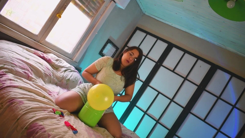 Bunny Looner: Kali pertama bermain dengan Belon Helium - Bunny Looner