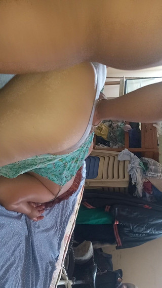 Eatrella j: 14 Şubat'ta patronu tarafından sikiliyor