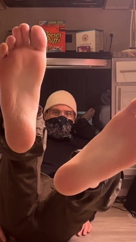 Sabato sera la modella con i piedi