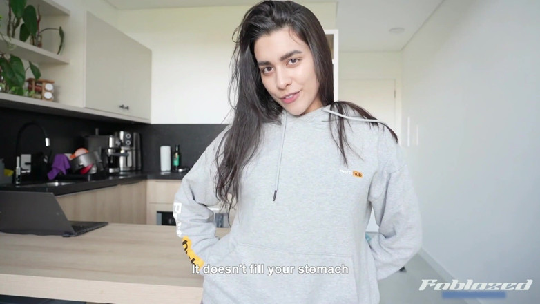 Fablazed: « votre Petit-déjeuner Est Servi, Voulez-vous Une Chatte Ou Un Cul ? » -...