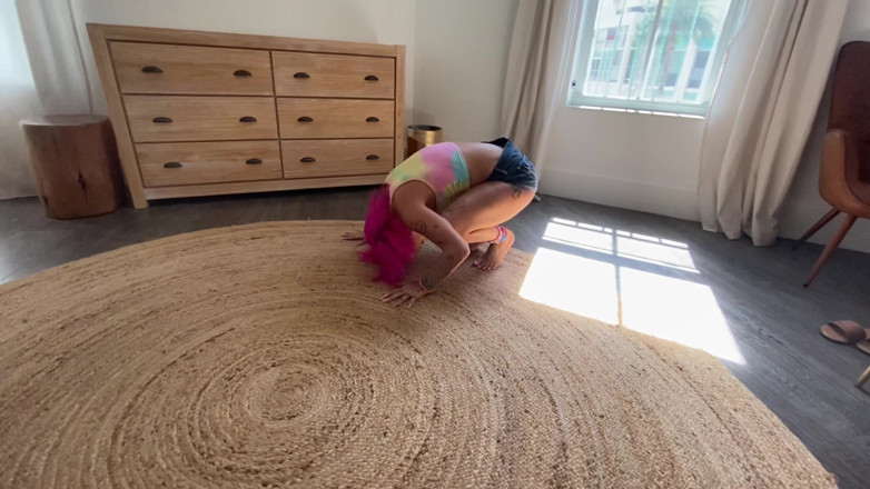 Nali Marie: Rolling in Circles Wearing Jean Shorts Barefoot Petite Bimbo