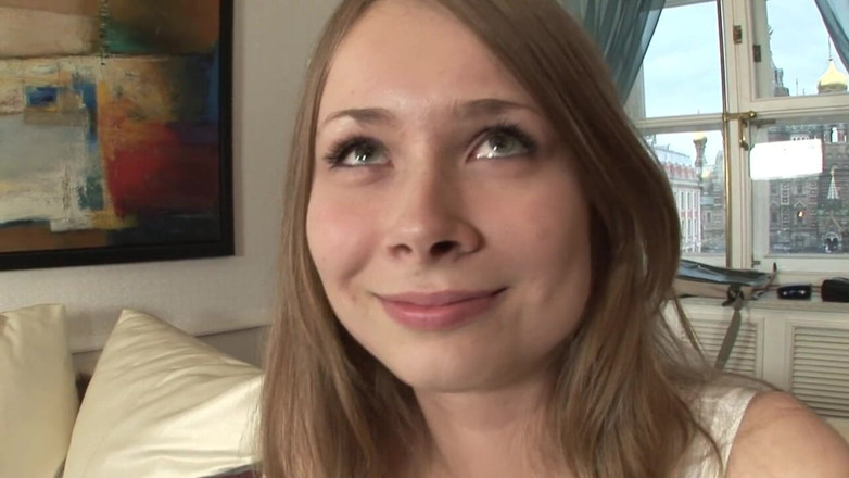 European fresh porn: Si comel berusia 18 tahun kecil berkongkek pertamanya