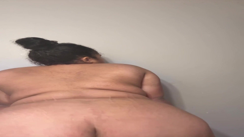 Janetmonet: Co vidíš, je to, co dostaneš.
