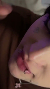 POV: คุณแกล้งเป็นอีโมเพียงเพื่อเย็ดสาว Emo Alt