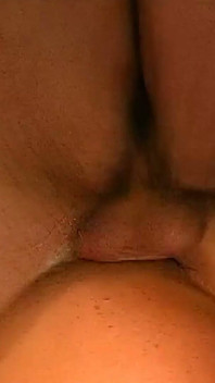 정액을 삼키고 후장을 채우는 Amili