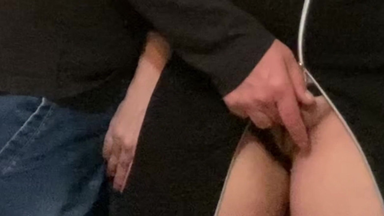 Niki studio: Trời ơi! Thâm nhập dưới váy trong tàu điện ngầm! Móc cua...