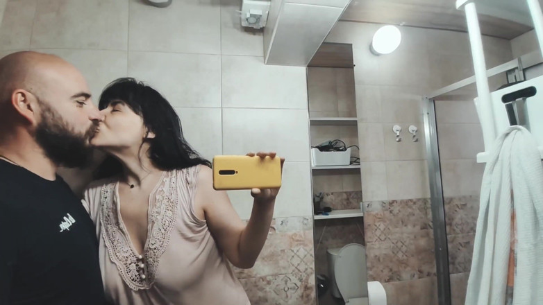 Hairy Homemade Amateur Orgasms: pati ke munh men mootna - apmaan kism