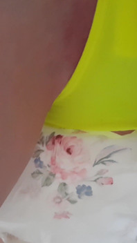 Corpo sexy debaixo da minha saia