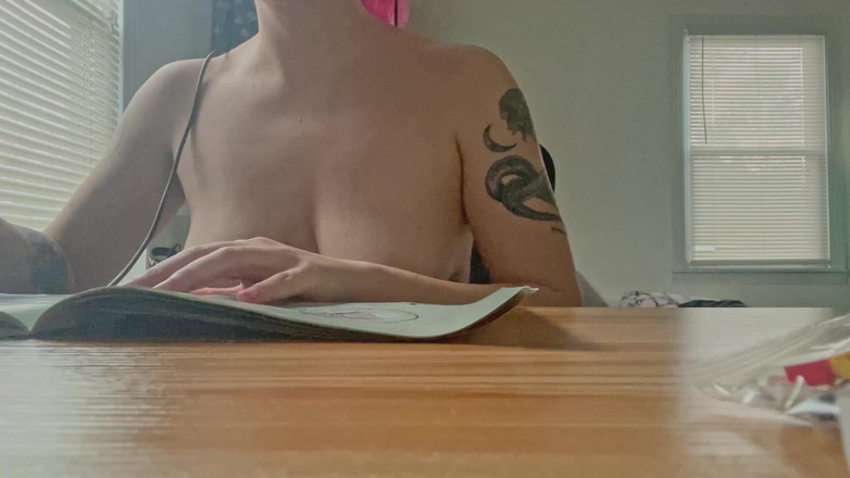 lilredvelvettt: Nahoře bez lego stavěčky Asmr