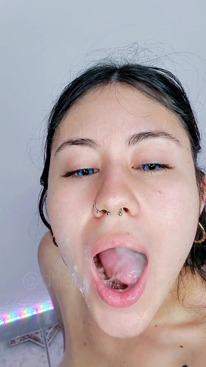 DherlyDoll: Cumshot Compilation, Beautiful Dherly Swallowing Cum!