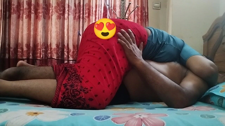 Teensex: Desi hungrig styvsyster hittade stor kuk