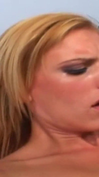 Darryl Hanah, blonde MILF hat ihre muschi immer geil und nass