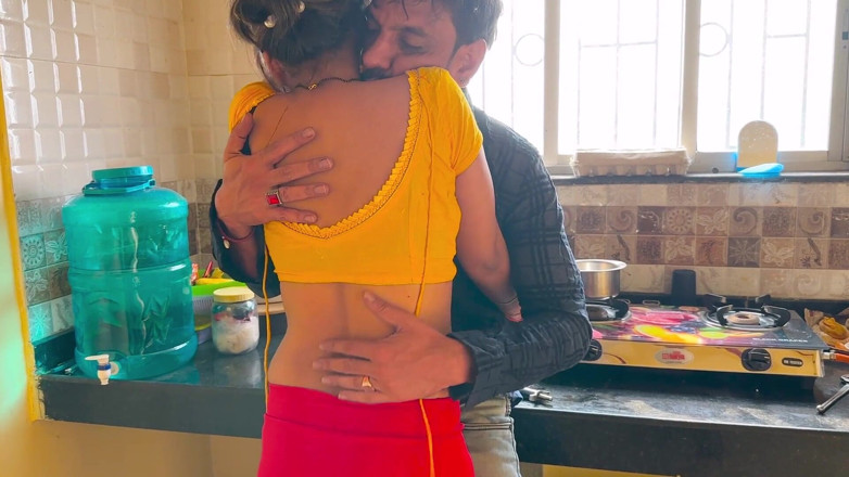 Next short: Bhabhi desi India Savita berkongkek dengan bosnya di rumahnya
