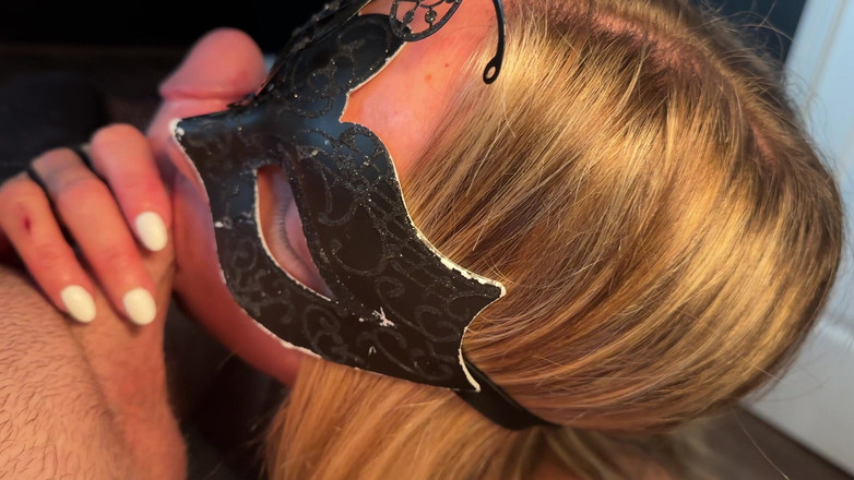 TheSecretSessions: Bạn có thích trang phục mới của tôi hoặc tôi...