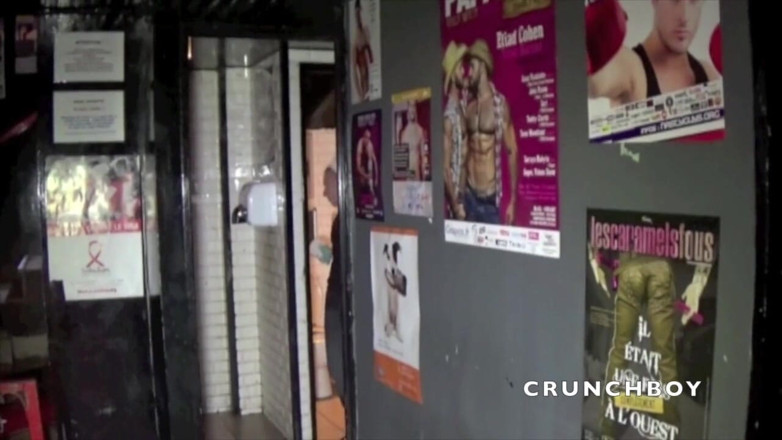 Crunch Boy: スタンは地下室で若いブロンドストレートイケメンを犯した