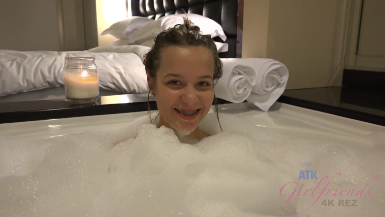 ATK Fans (Girlfriends): Virtuell semester Las Vegas med Liza Rowe 2/3