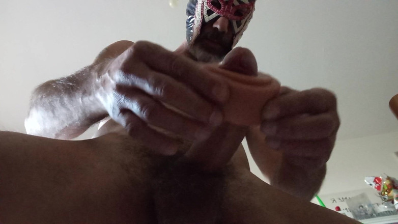 Iron19: Masked Fighter