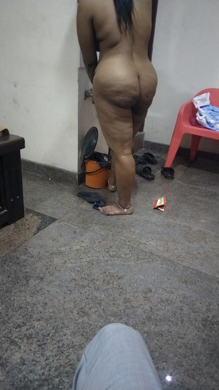 Tamil lesbian: Nude Party