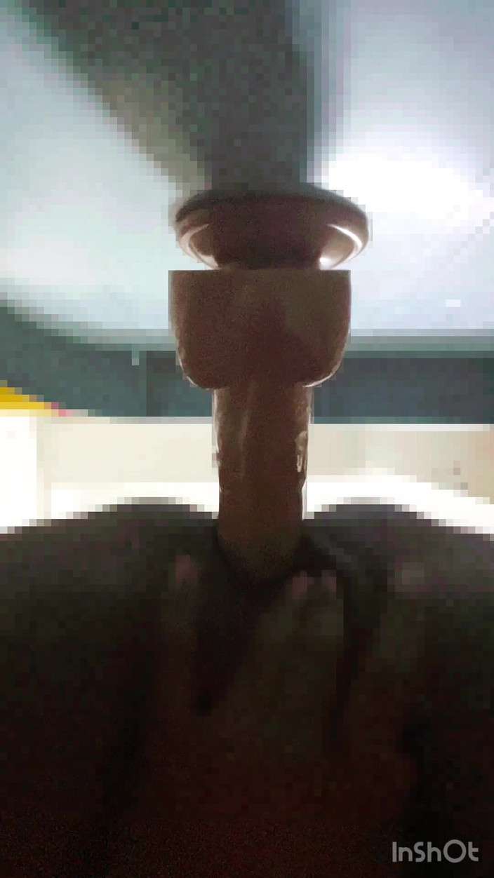 Nauty Girlz: Finns det en pojke som vill knulla mig?