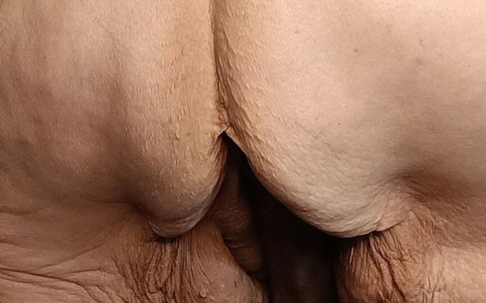 HerculesnVENUS: Provando un bicchiere di tè dolce finisce su quel cazzo...