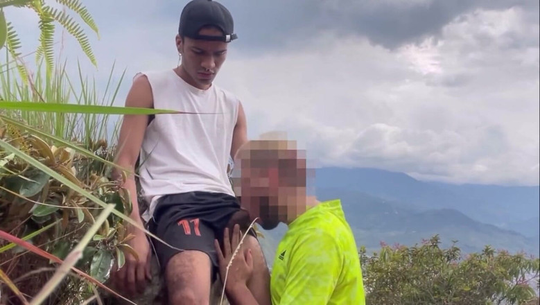 vergar4_daviid: Dağın ortasında bir atletle seyir halinde