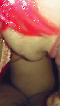 22 Peruk Ve Maskeli Güzel Olgun Kadın Penis Yeyiyor - Leila