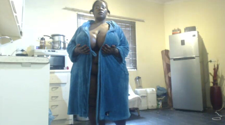 Legendary Booty Overdose: Ebony bbw striptýz škádlení