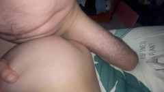 Ionut899: 继父在乳房之间和我的嘴里操我，让你进入我的阴户