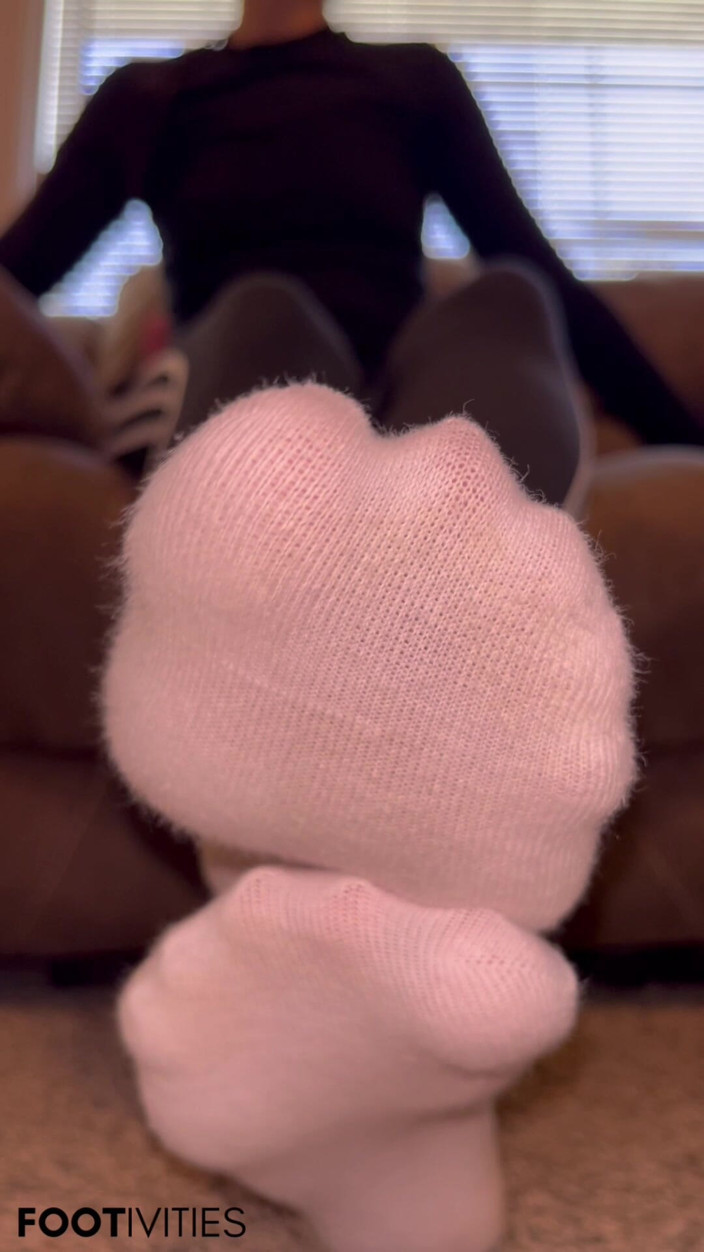 footivities: Usikan stoking senyap - Ivys Feet - Footivities