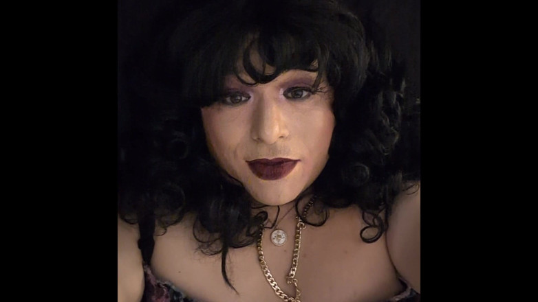 Tongue Lashor 69: Happy Holidays