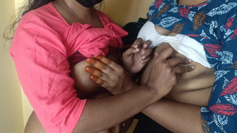 Laxi ammu: Nữ sinh viên đồng tính nữ với chị kế của cô ấy