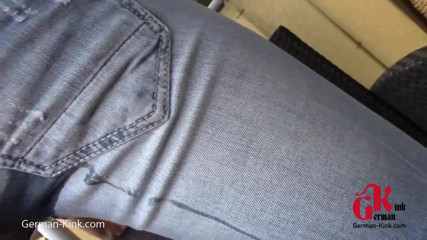 German Kink: Jeans mear al aire libre