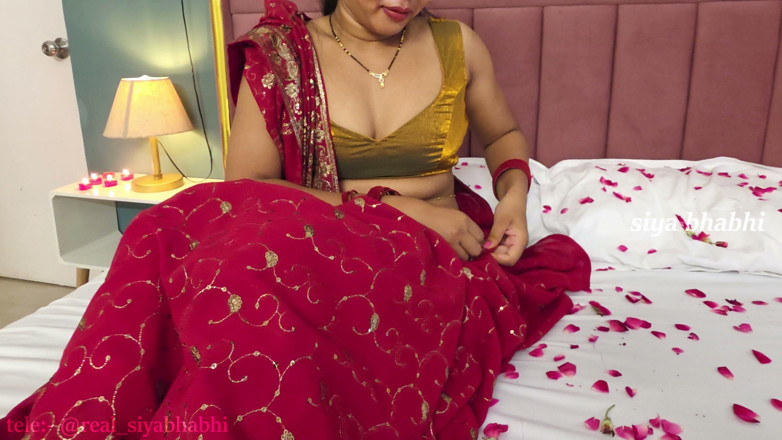 Vicky Siya: Indian Bhabhi First Night Sex Hindi Siya Bhabhi