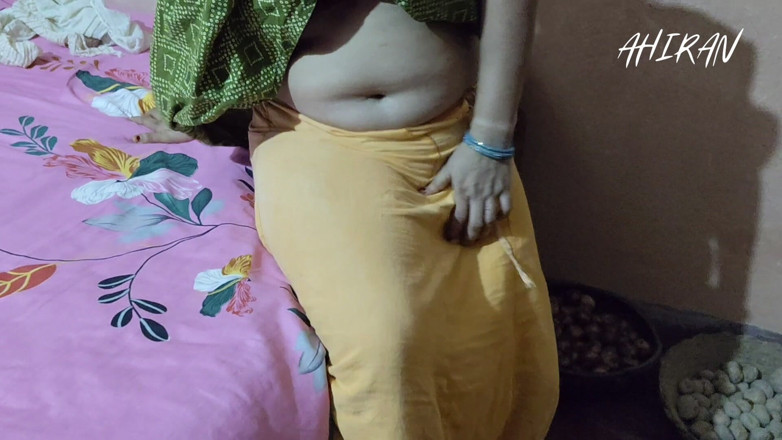 Aahan Ahiran: Boy and Girl Forplay in Bedroom!