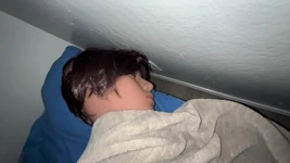 Ayah tiriku ngentot aku di malam hari