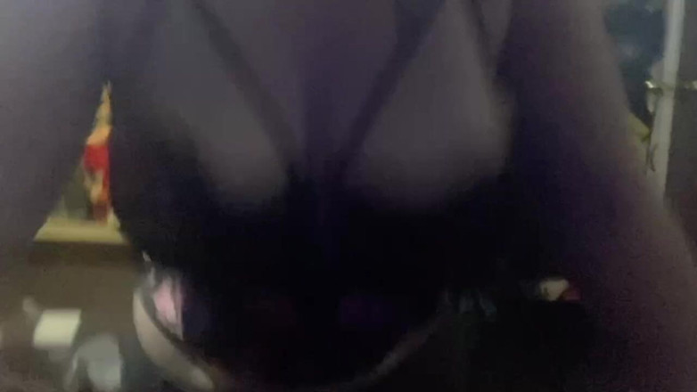 Renee Sakuya: Tette che fa jogging