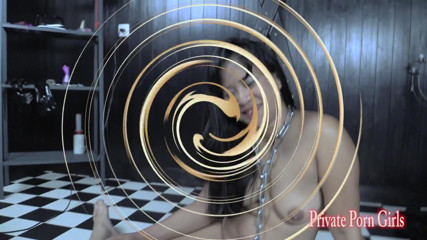 Private Porn Girls: Азіатська повія в її бдсм і грі з шмаганням